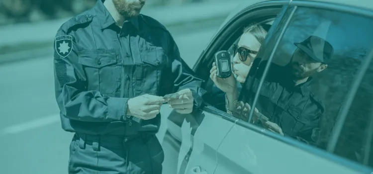 Trafik denetiminde sürücüye alkolmetre ile ölçüm yapılması